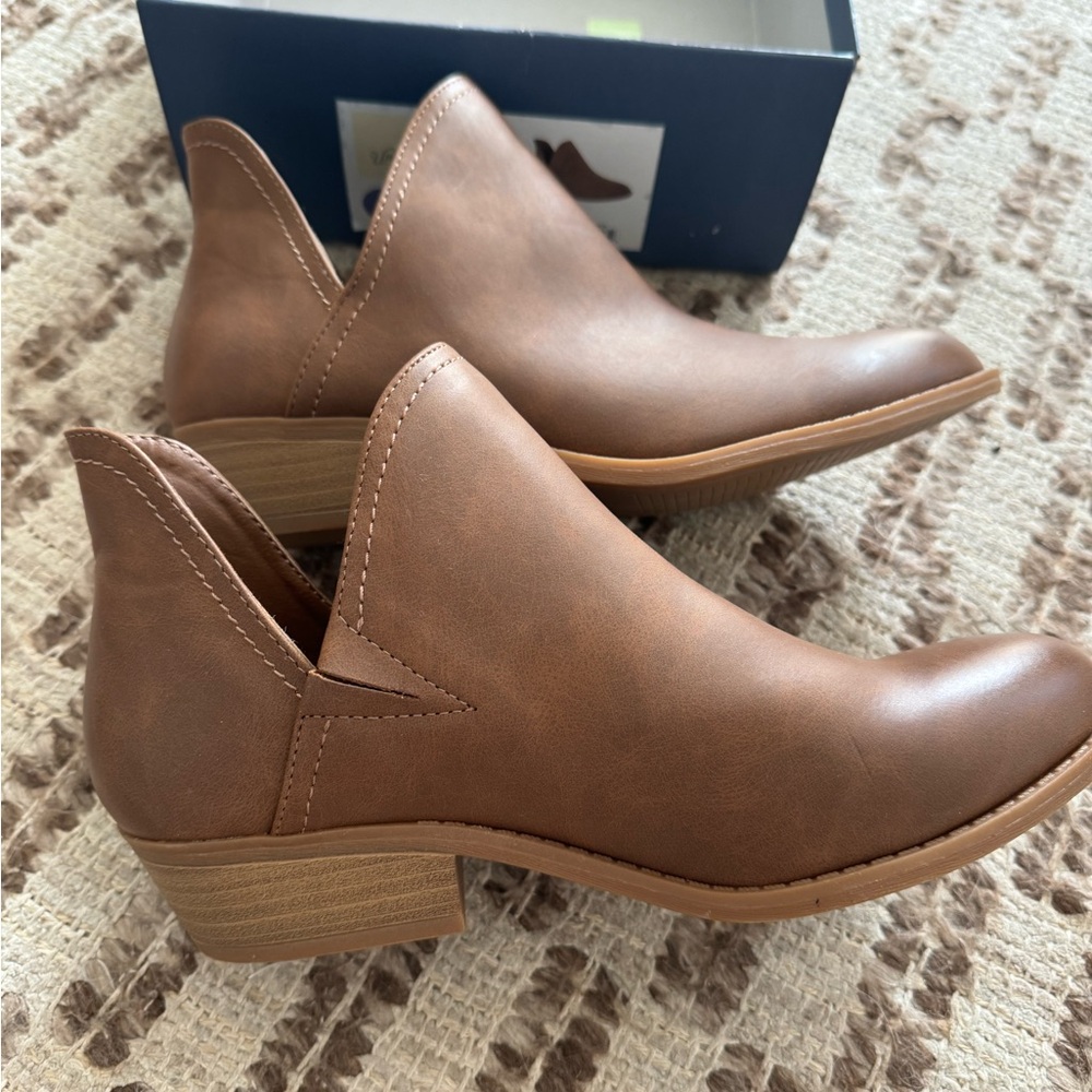 Universal Thread Boots Cognac Nora 8 - image 1